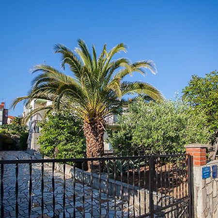 Villa Vosilla Apartments Cres Buitenkant foto